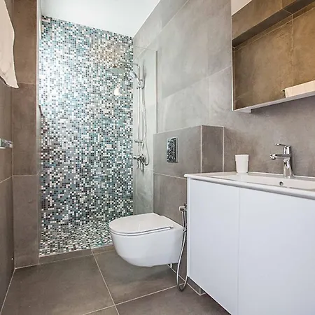 Villa Olivine Pearl 6 *