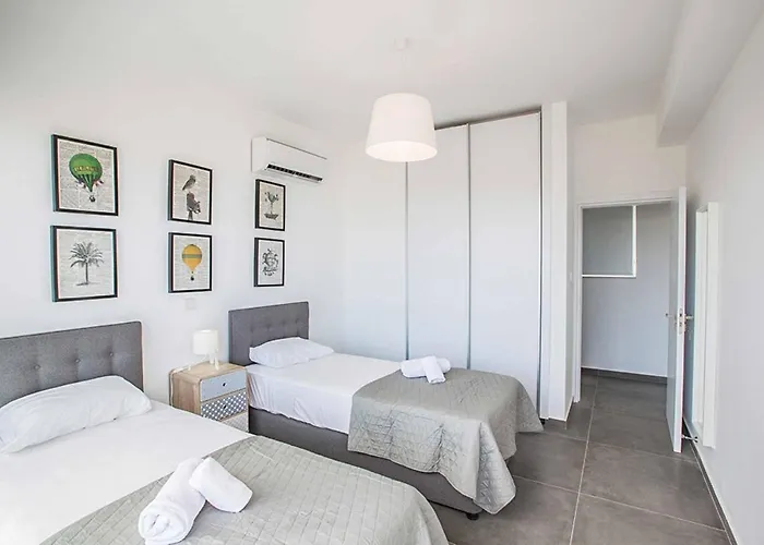 Olivine Pearl 6 Protaras