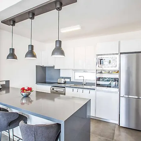 Olivine Pearl 6 Vila